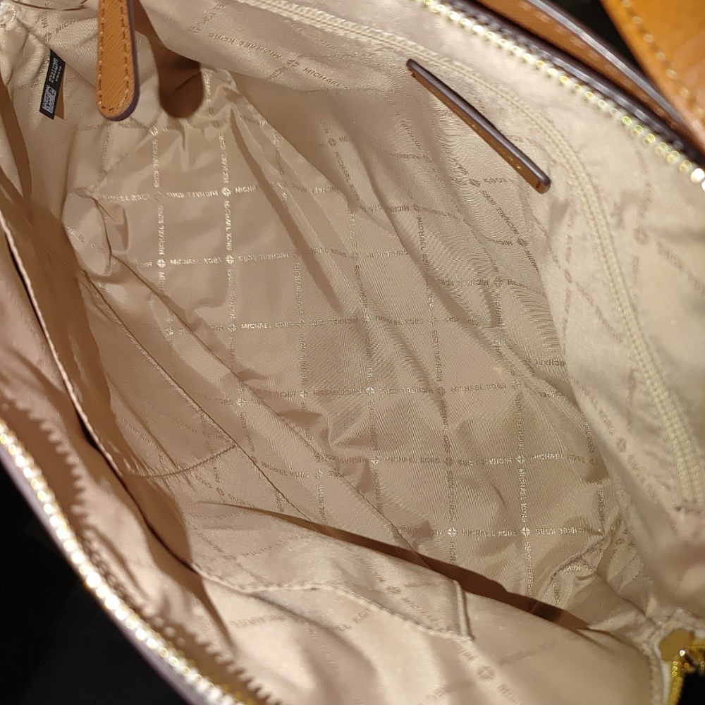 NWT 5 PC Michael Kors signature collection Vanilla - Picture 13 of 16